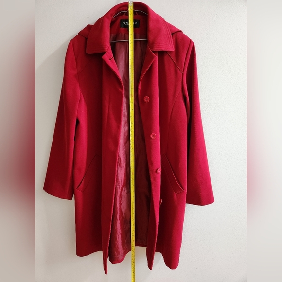 Fen-nelli Women's Coat Red with Removable Hood Size M (7-8), Button-up Closure - Picture 6 of 10
